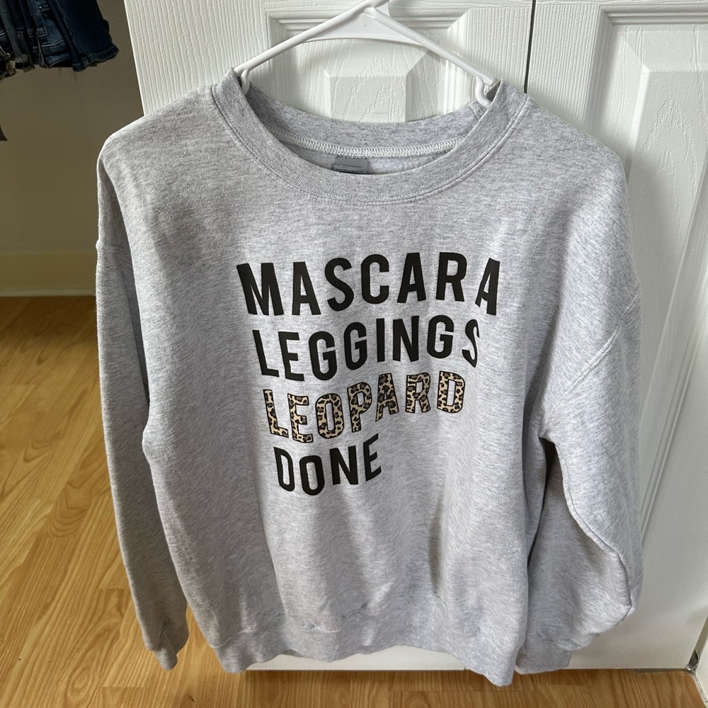 Sweatshirt